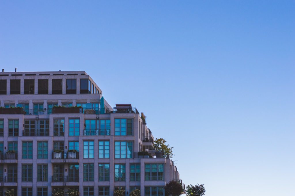 difference-condominium-homeowner-association-turnover